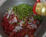A picture of step 2 of Noodles Salad.