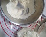 Foto langkah ke 2 dari resep Kulit dimsum / gyoza / kuotie / pangsit ala fe.