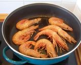Foto del paso 1 de la receta Arroz con bogavante para "el día de la madre"