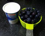 Foto langkah ke 2 dari resep Blueberry Oat Yoghurt Muffin.