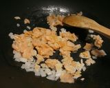 A picture of step 1 of Pasta With Smoked Salmon and Pistachio Nuts.