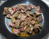 Une image de l'étape 4 de Bœuf mariné sauté aux épices créoles et pommes grenailles.