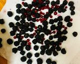 A picture of step 6 of Blackberry roll with cottage cheese cream.