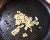 A picture of step 1 of Low and slow green beans.