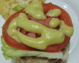 Foto del paso 7 de la receta: Arepa rellena de fiambre de pollo casero🫓🥙🥯