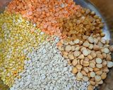 મિક્સ દાળ ખીચડી (Mix Dal Khichdi Recipe In Gujarati) રેસીપી સ્ટેપ1ફોટો
