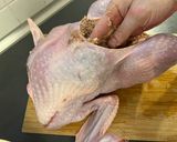 Karácsonyi egész, töltött, gesztenyés bébipulyka recept fázis 10 fotója