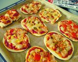 Foto langkah ke 8 dari resep Mini Pizza.
