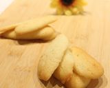 Foto del passaggio 2 della ricetta Lingue di gatto all'arancia