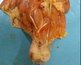 รูปขั้นตอนการทำที่ 5 ของ น่องติดสะโพกไก่ย่างเกลือ