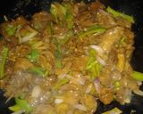 A picture of step 9 of Beef chilli.