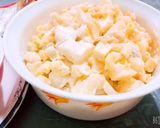 A picture of step 4 of Creamy Fruit Chaat.