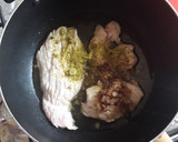 Foto del paso 1 de la receta: Pollo Arvejado