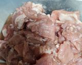 รูปขั้นตอนการทำที่ 1 ของ หมูกระเทียม