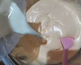Foto langkah ke 2 dari resep Mochi Cake Coklat Lumer.