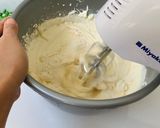 Foto langkah ke 4 dari resep Bolu Kukus Ubi Ungu.