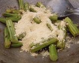 A picture of step 2 of Drumsticks sabji.