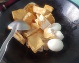 Foto langkah ke 6 dari resep 54. Tahu Tempe Telor Masak Bumbu Bali.