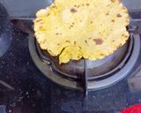 A picture of step 3 of Makki ki Roti.