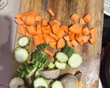 Foto langkah ke 1 dari resep Sup telur sayur simple.