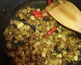 A picture of step 4 of Vegan samoosas.