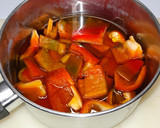 Foto del paso 3 de la receta: Aceite de pimiento rojo