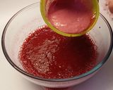 A picture of step 5 of The Most Delicate Berry Meringue Pie.