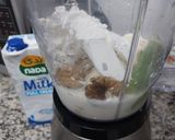عکس مرحله 4 از دستور میلک شیک آووکادو