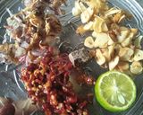 Foto langkah ke 3 dari resep Lawar Gerang Kacang Panjang.