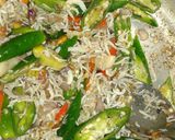 Foto langkah ke 2 dari resep Tumis cumi basah cabe ijo mix teri medan supper hot'z.