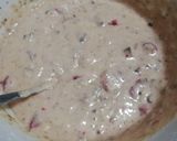 Foto del paso 4 de la receta: Queque de plátano, frutilla y chocolate picado