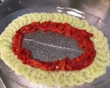 Une image de l'étape 4 de Salade de concombre et poivrons rouges grillés au basilic.