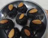 કાળા તલ ના લાડુ (Black Til Ladoo Recipe In Gujarati) રેસીપી સ્ટેપ3ફોટો