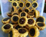 Foto langkah ke 5 dari resep Pie Imut "Coklat".