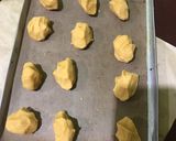 Foto langkah ke 2 dari resep Keto Salted Egg Cookies-Keto.