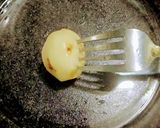 दम आलू करी (Dum aloo curry recipe in Hindi) रेसिपी चरण 1 फोटो