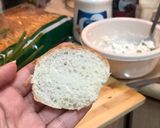 صورة لخطوة 1 من وصفة ألذّ صامولي بالفرن 😋🥖