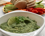 Foto del paso 3 de la receta: Hummus de espirulina y cilantro🌱