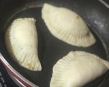 A picture of step 10 of Maggi Calzones: Mexican Style.