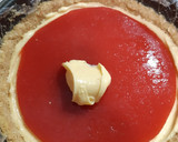 Foto langkah ke 8 dari resep Layered Strawberry Tart - No bake.