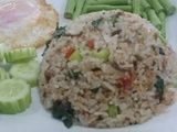 ข้าวผัดน้ำพริกปลาทู