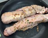 Foto del paso 2 de la receta Solomillo de cerdo asado envuelto en bacon y hojaldre