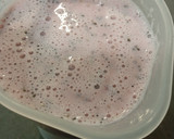 Foto del paso 5 de la receta: Vasitos de yogur y fresas