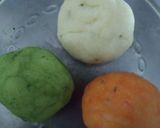 A picture of step 3 of Tri colour suji Modak.