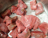 Foto del paso 4 de la receta: Sencillo seco de carne de Res con frejolitos Canario🇵🇪