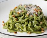 A picture of step 6 of Spinach Fettuccine with Homemade Basil Pesto.