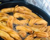A picture of step 5 of Churros.
