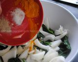 A picture of step 3 of Spinach and garlic-yogurt rolls.