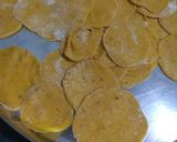 A picture of step 4 of Masala puri.