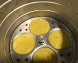 A picture of step 4 of Idli Dhokla.